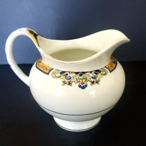 VTG ROYAL BAYREUTH BAVARIA Porcelain Creamer White Gold Cobalt Border Motif Gift - Picture 1 of 8